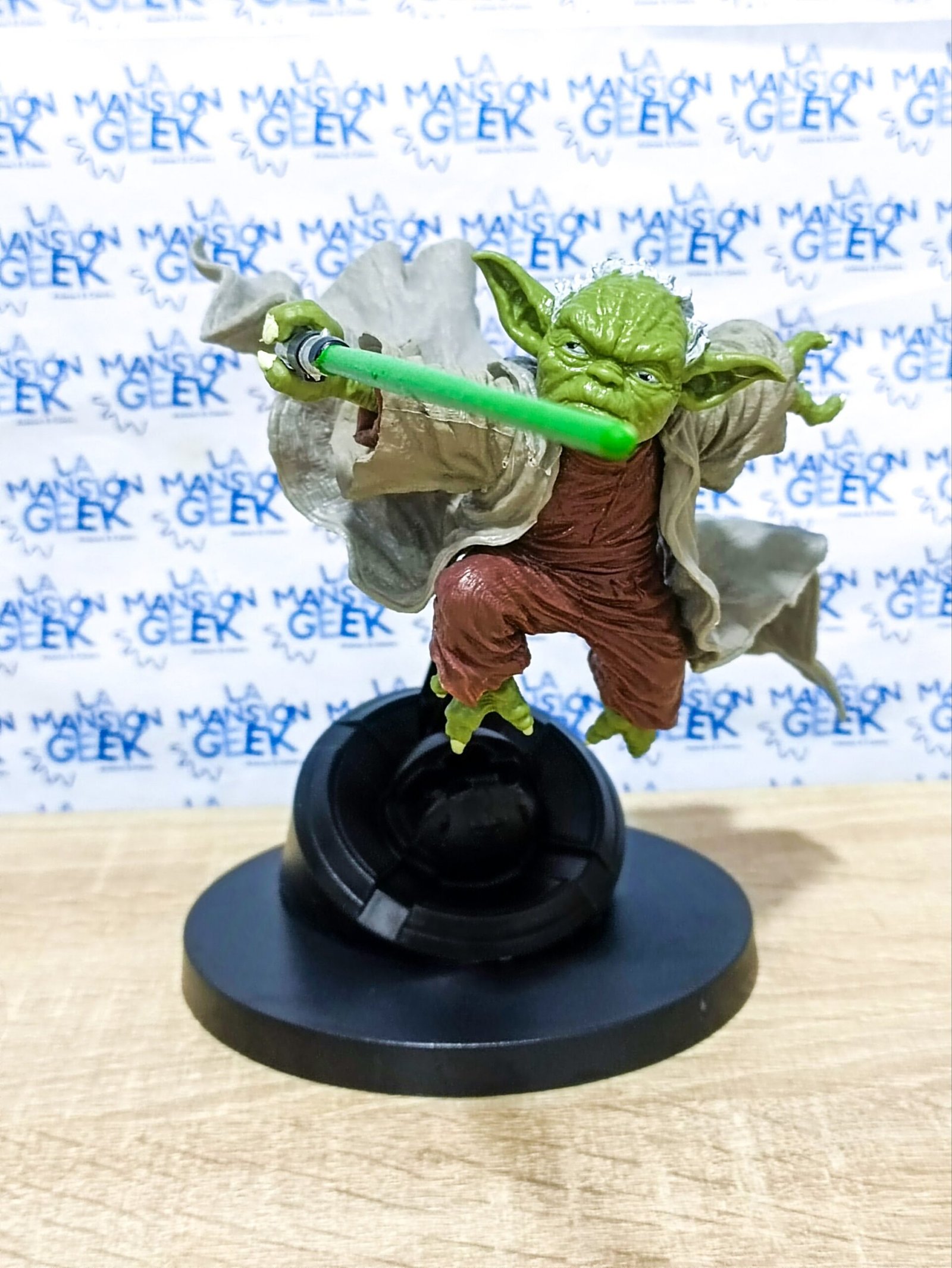 FIGURA STAR WARS YODA 1 - Image 14