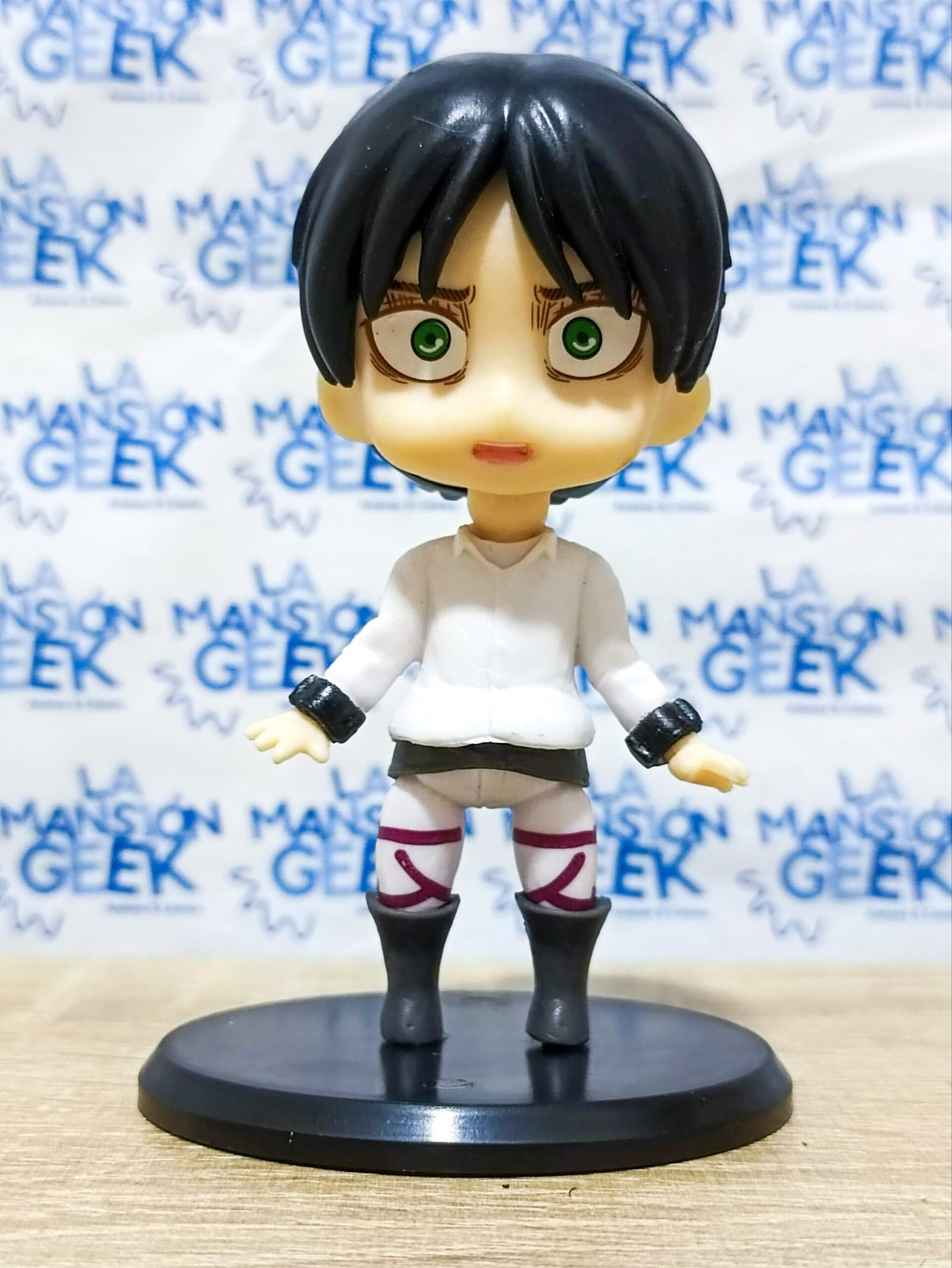 FIGURA ATTACK ON TITAN 6