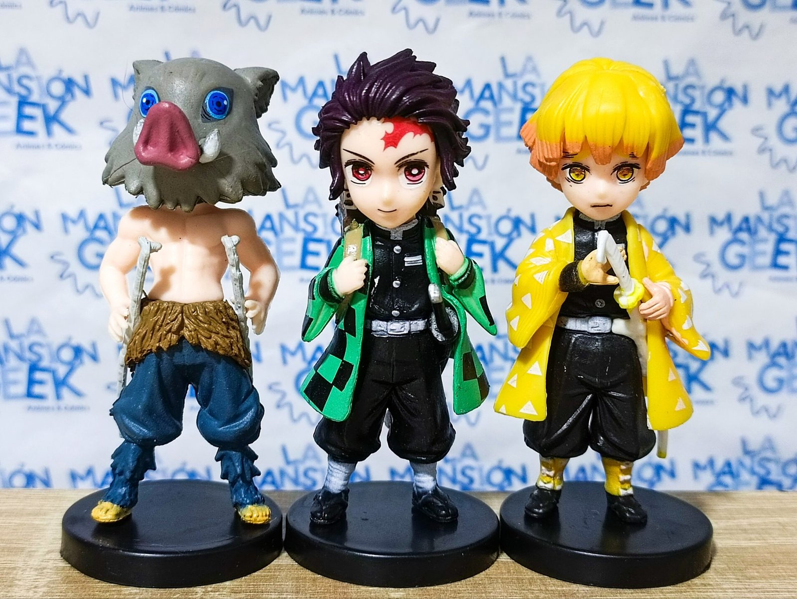 FIGURA DEMON SLAYER SET 4