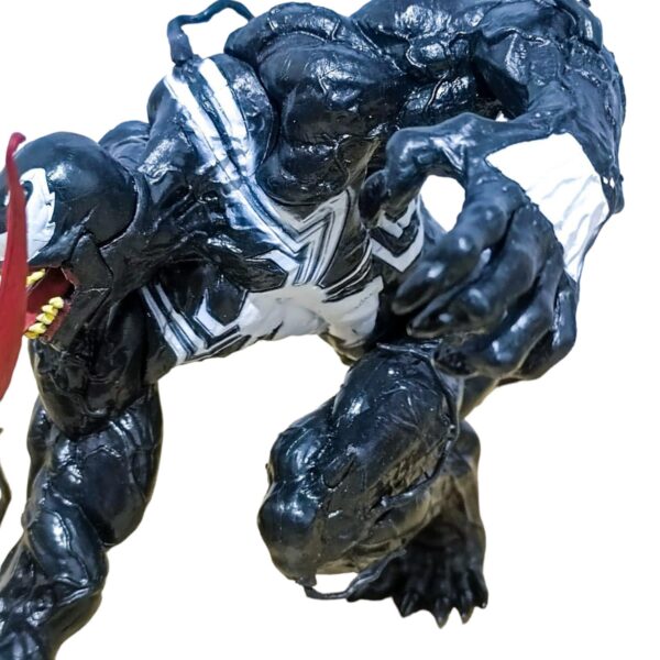 Figura Marvel Venom 01 - Image 5